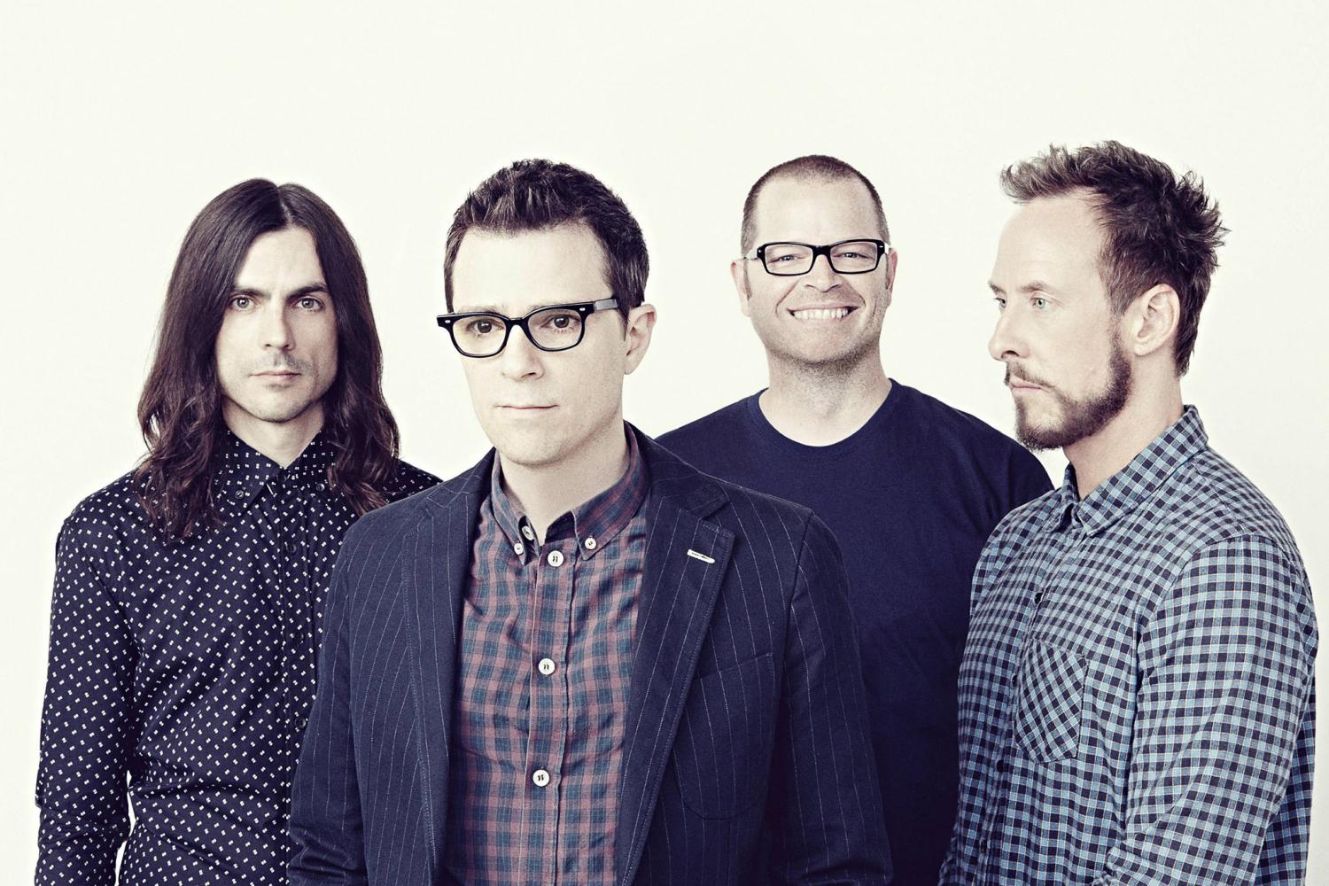 Escucha 'Africa', el nuevo cover de Weezer